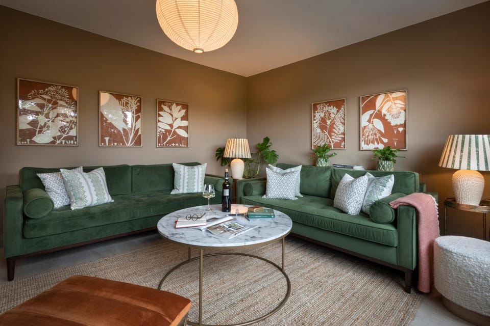 Living room, Seating area