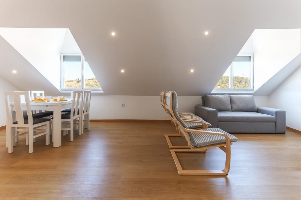 Vita Portucale ! Concept Apartment Campo Ourique Apartment in Lisbon