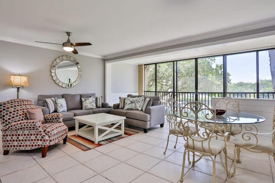 Midnight Cove II 823 House in Siesta Key