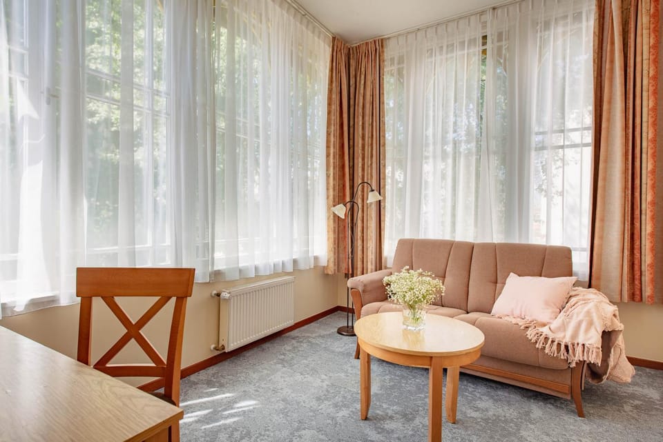 Living room, furniture