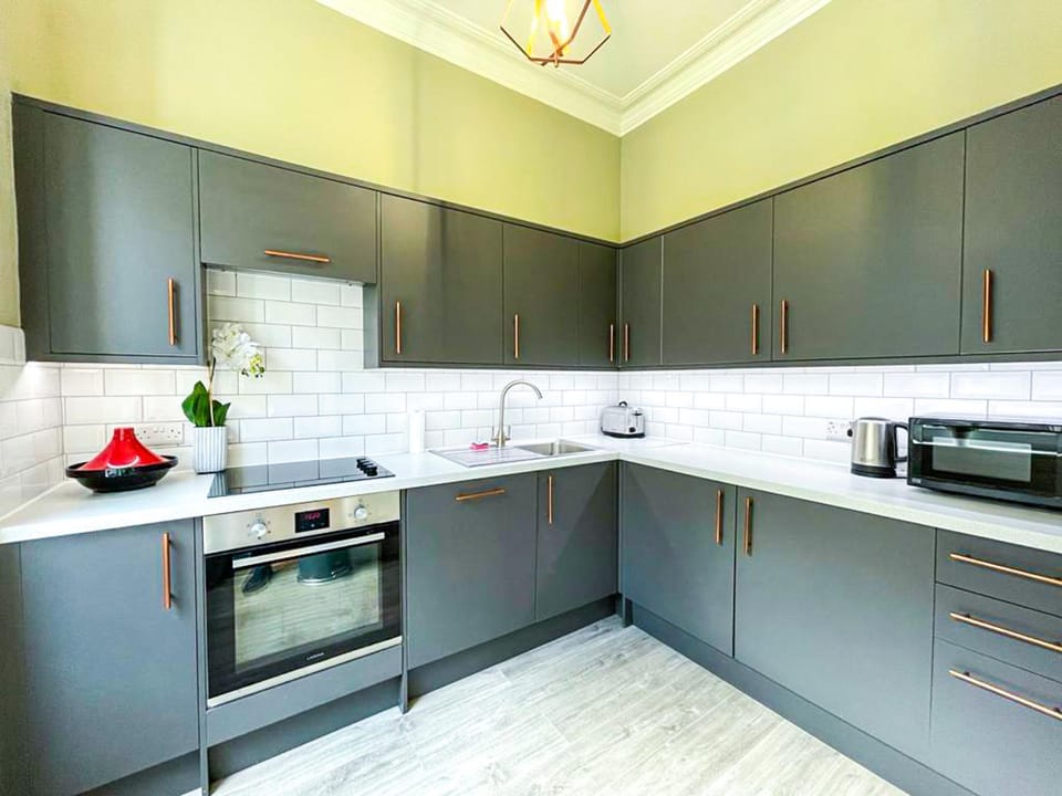Kitchen or kitchenette, kitchen, kitchen