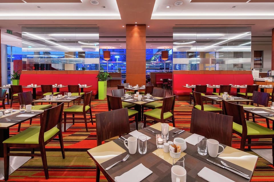 Restaurant/places to eat, Restaurant/places to eat, Breakfast