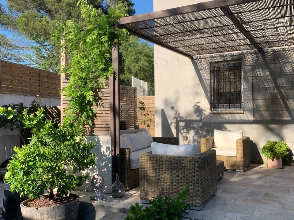 Belle villa récente de 120 m2 avec piscine Villa in Villeneuve-lès-Avignon