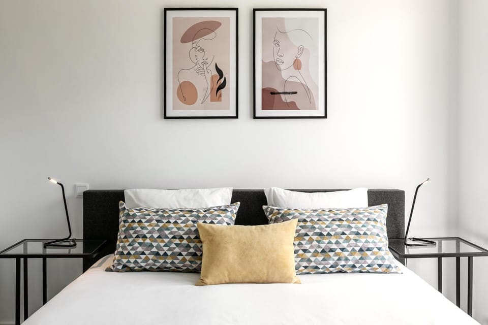 Bed, Photo of the whole room, Bedroom
