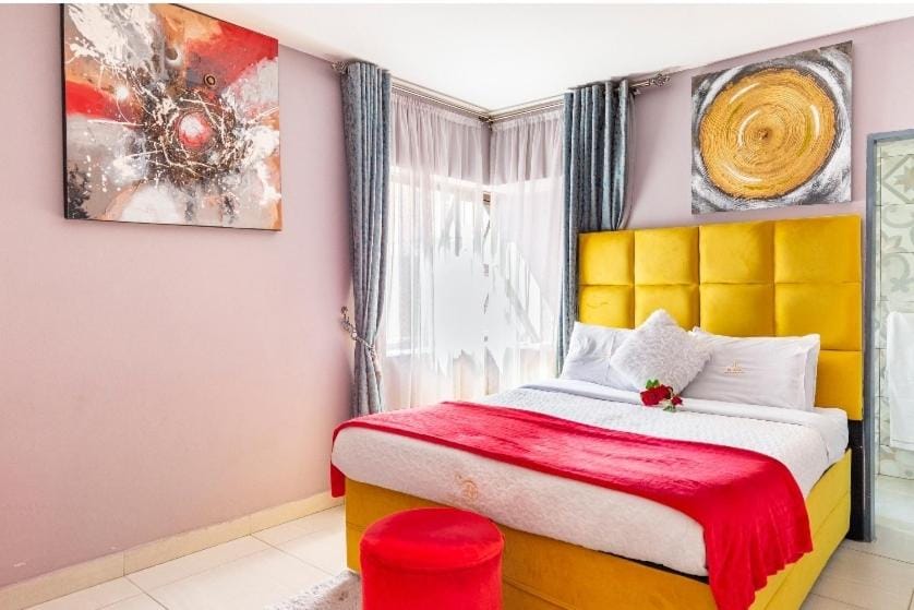 High BnBGuestlodge Bed and Breakfast in Gauteng