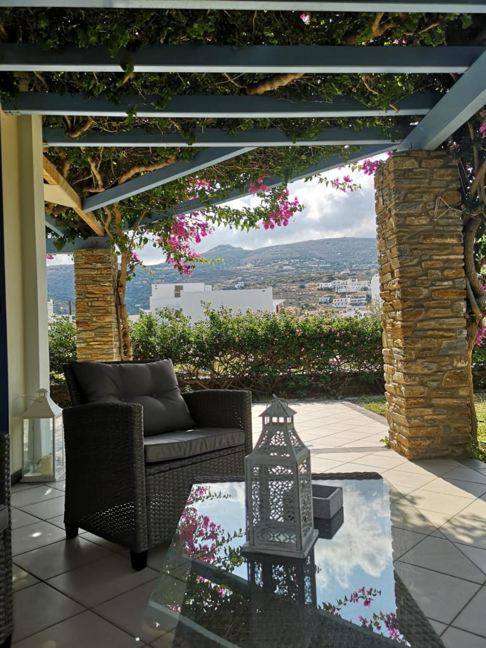 Day, Natural landscape, Garden, Balcony/Terrace, Seating area, Garden view, Mountain view