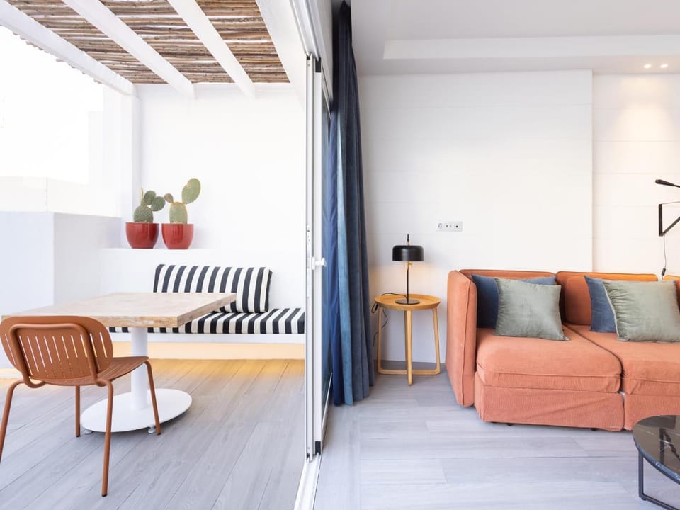 Balcony/Terrace, Living room