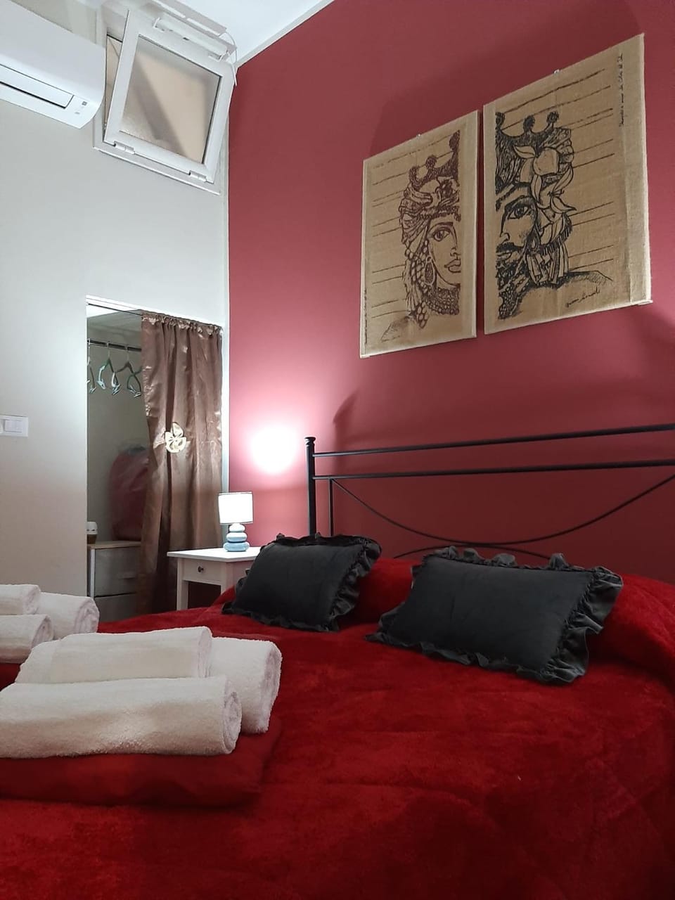 CASA VACANZA DI VIA GIACALONE Apartment in Palermo