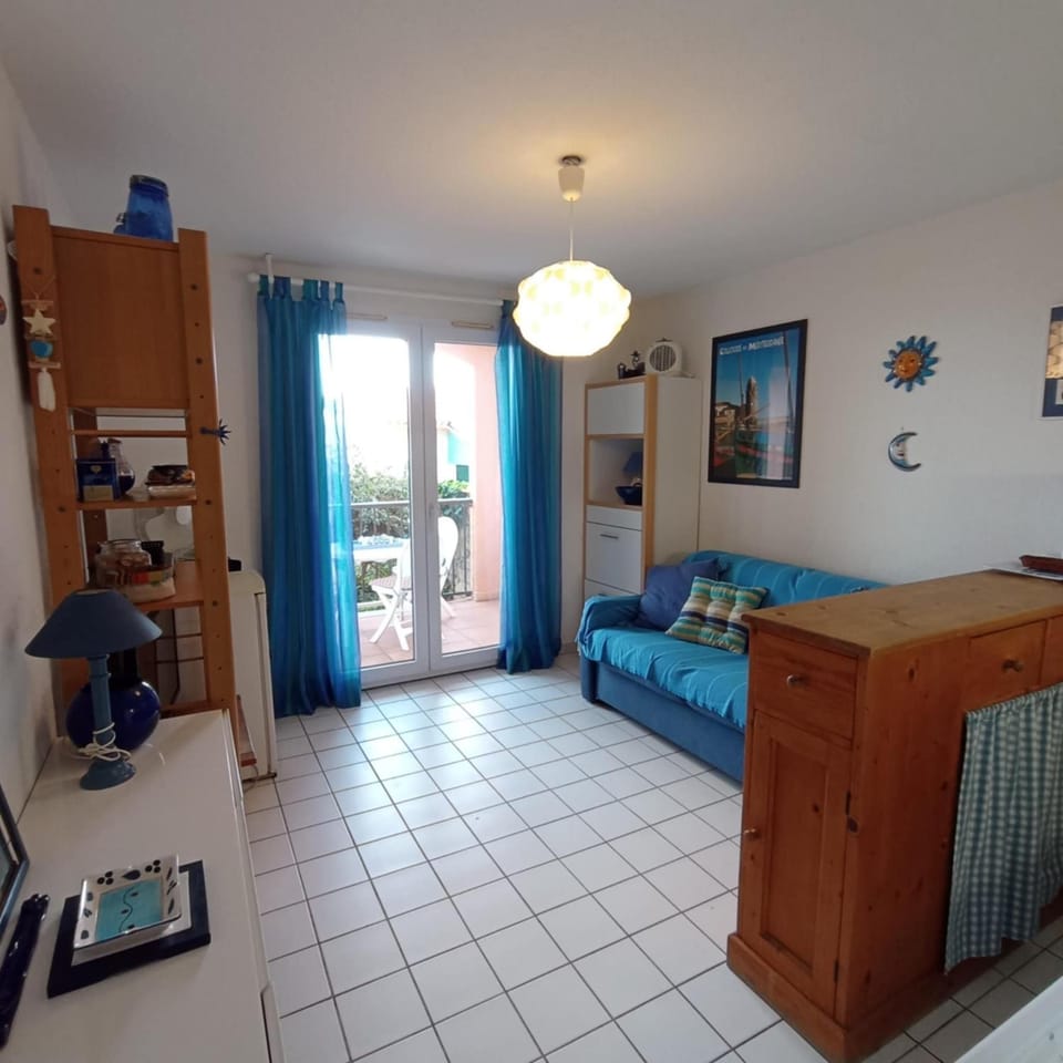 TV and multimedia, Balcony/Terrace, Kitchen or kitchenette, Living room, Dining area