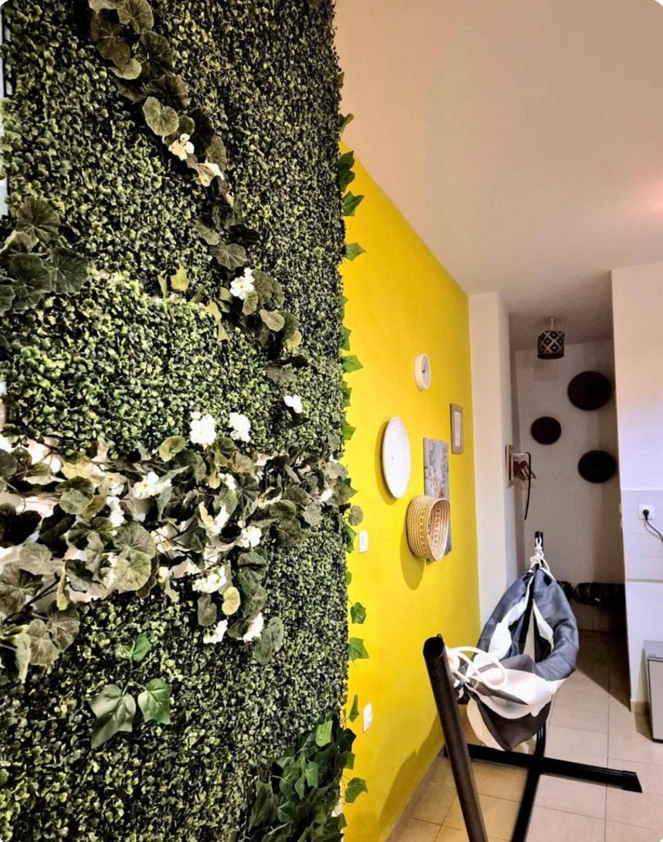 Erato “wrapped in myrtle and roses” Apartment in Thessaloniki