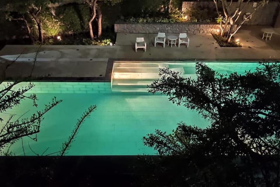 Pool view, Swimming pool