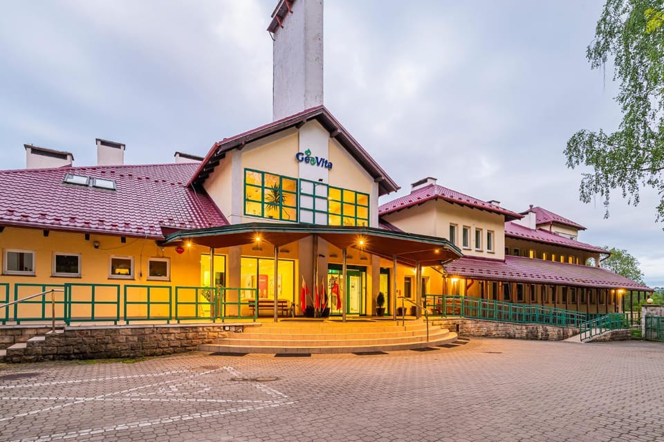 Property building, Facade/entrance