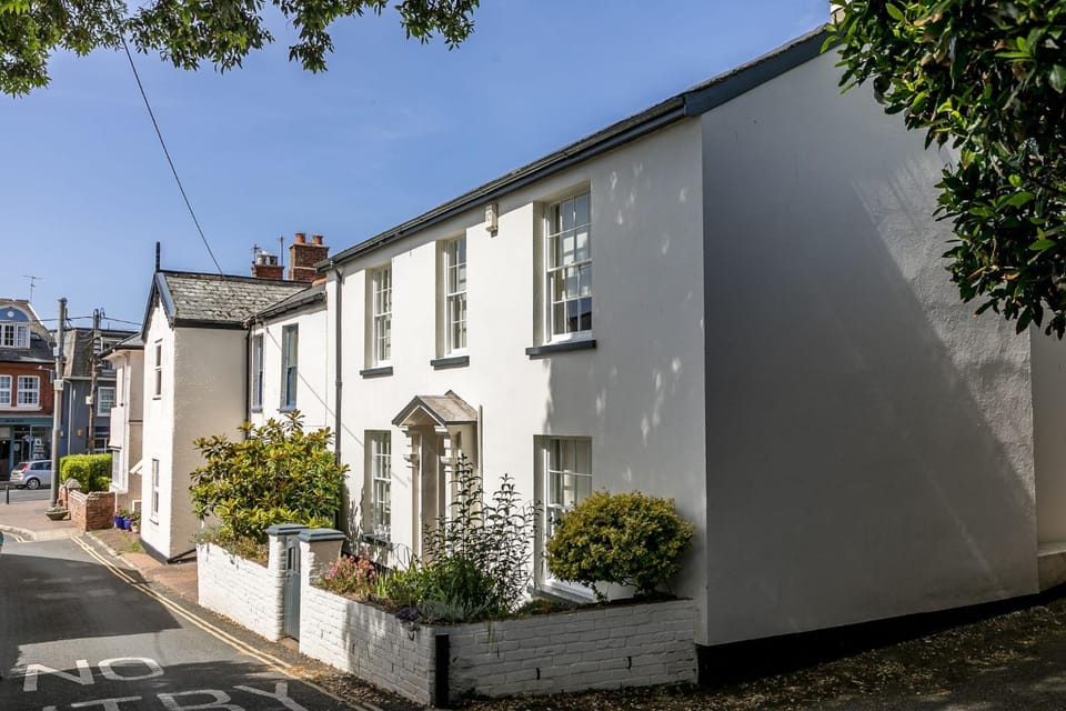 Property building, Facade/entrance, Street view