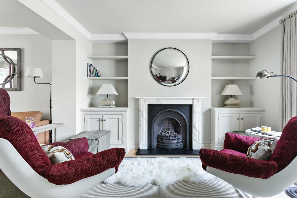 Living room, Seating area, fireplace