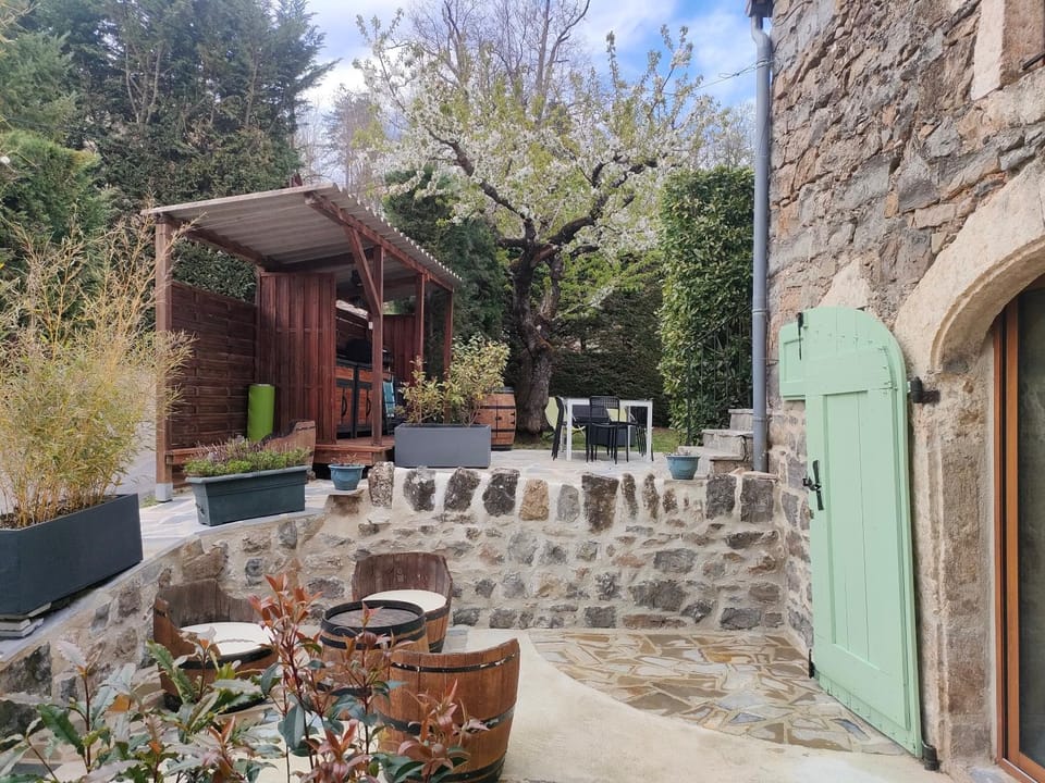 Property building, Patio, Spring, Day
