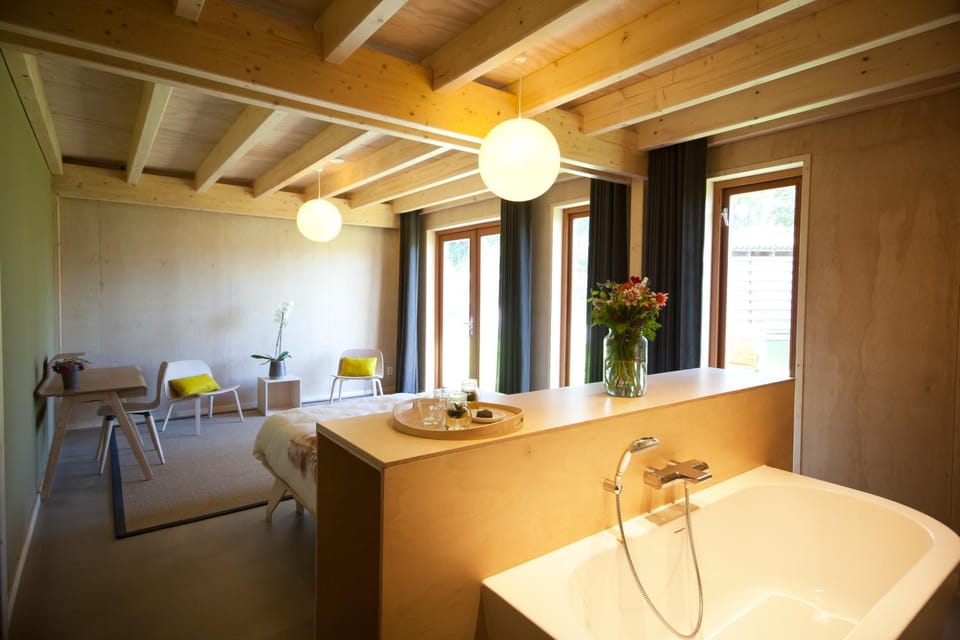 Bathroom, Bedroom, Bath