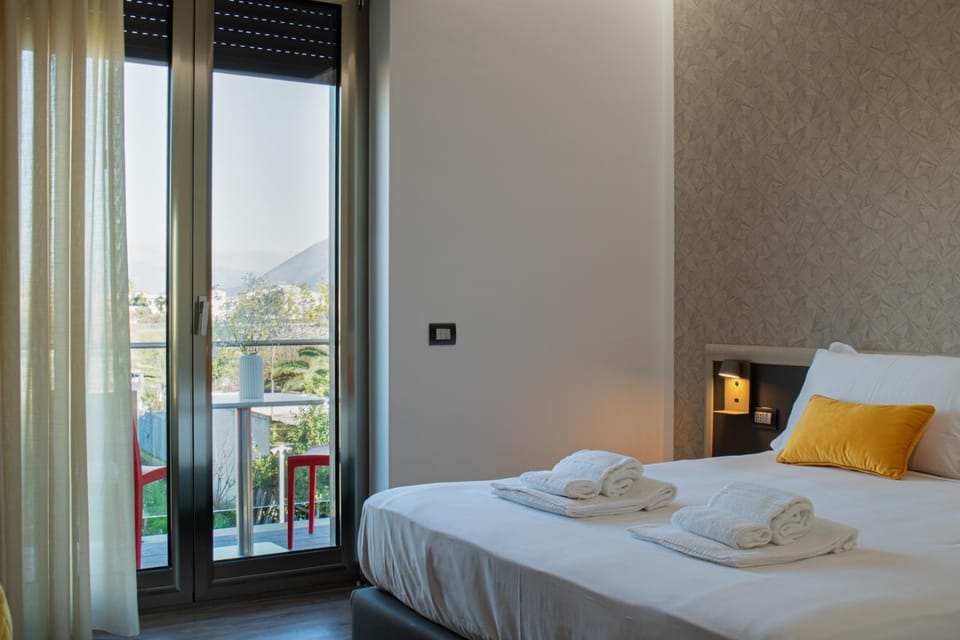 View (from property/room), Balcony/Terrace, Photo of the whole room, Bedroom