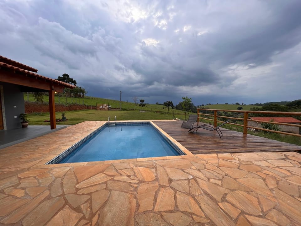 Swimming pool, sunbed
