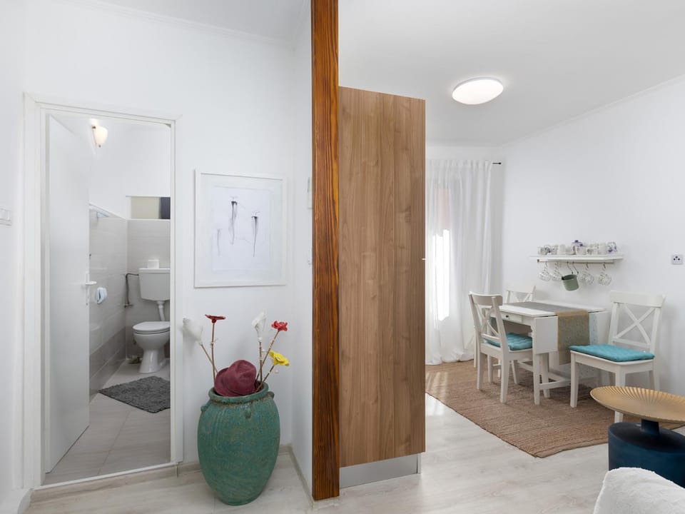 Bathroom, Living room
