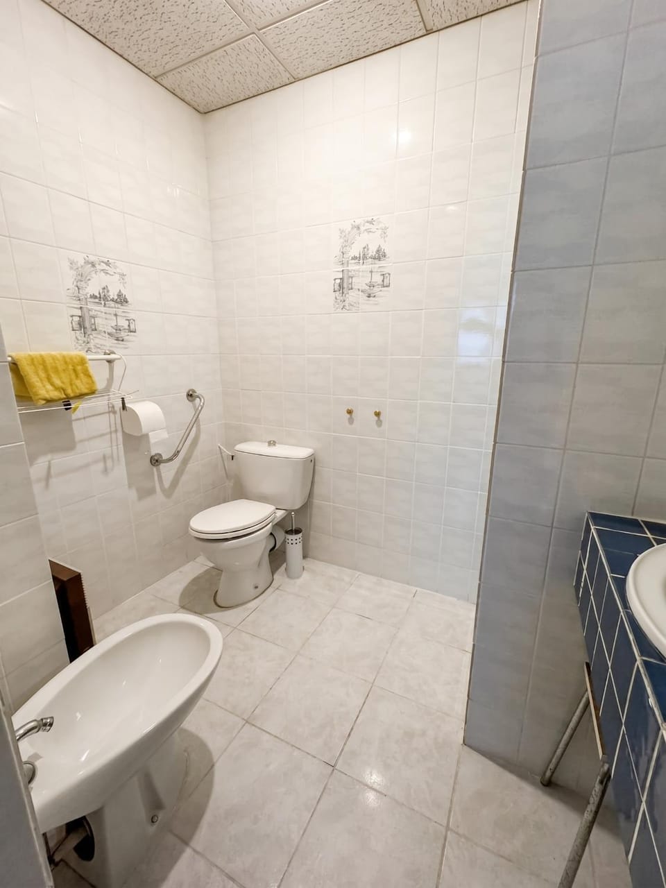 Studio charmant à Néris-les-Bains, 20 m², avec terrasse C Apartment in Auvergne-Rhône-Alpes