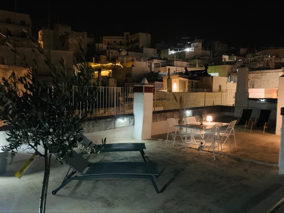 Balcony/Terrace, Balcony/Terrace, City view