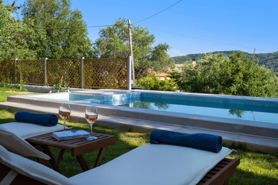 Garden, Swimming pool, sunbed