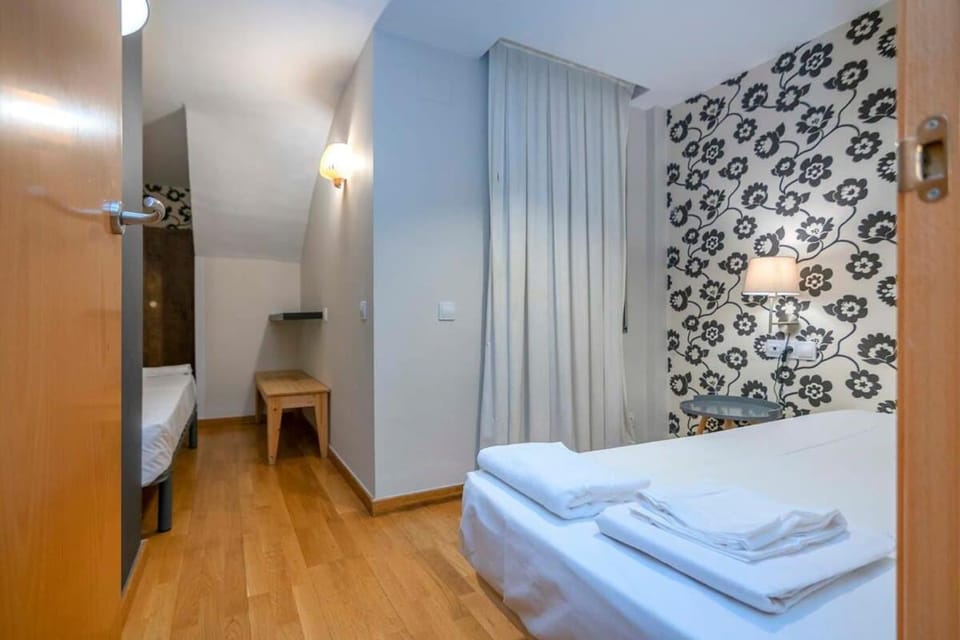 The Collection Barcelona - Bright and modern Duplex with terrace in Eixample district P2 Apartment in Barcelona