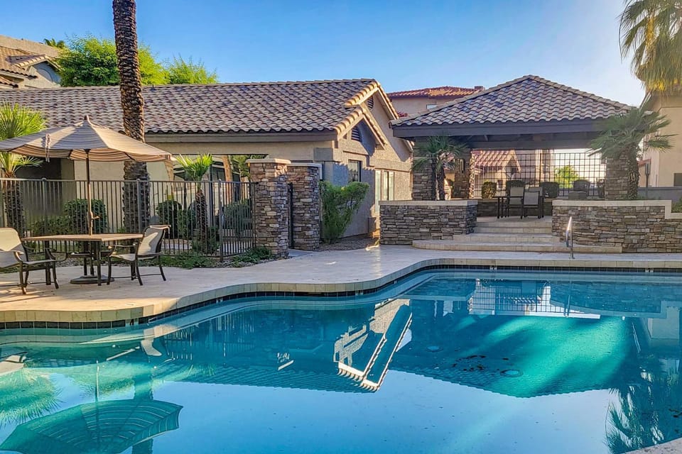 Walkable Location: Phoenix Apt w/ Pool Access! House in Phoenix