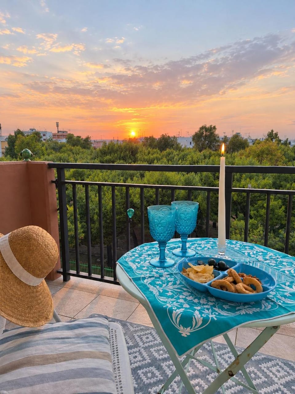 Balcony/Terrace, City view