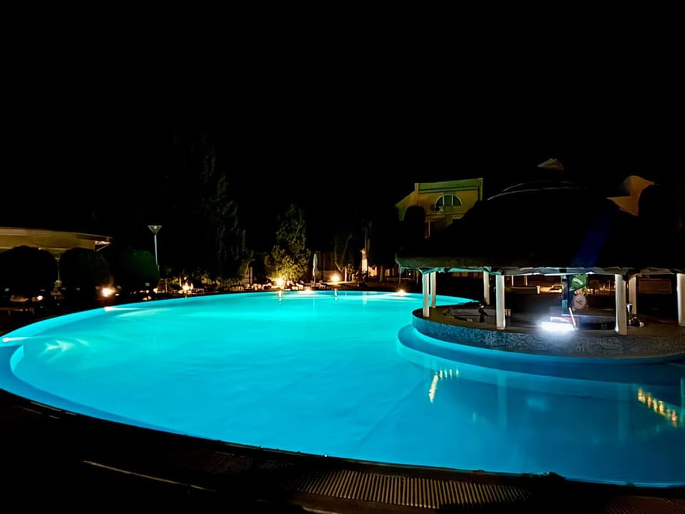 Pool view, Swimming pool