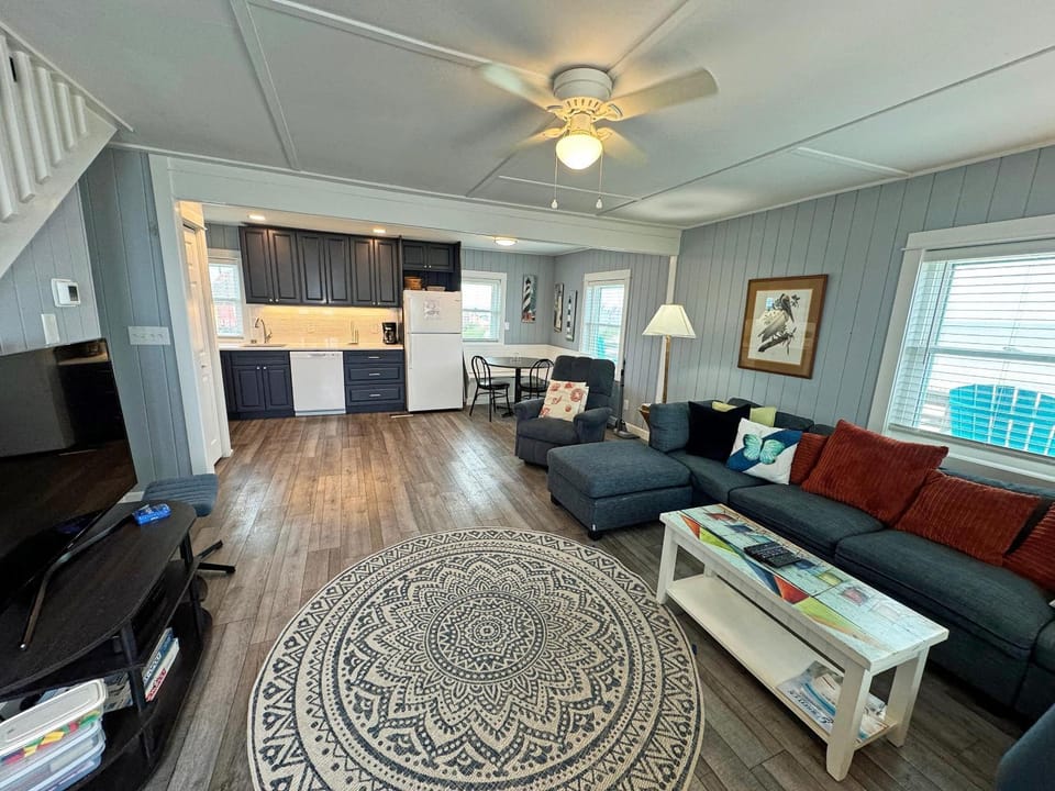 KH4117- Beach Balm House in Kitty Hawk