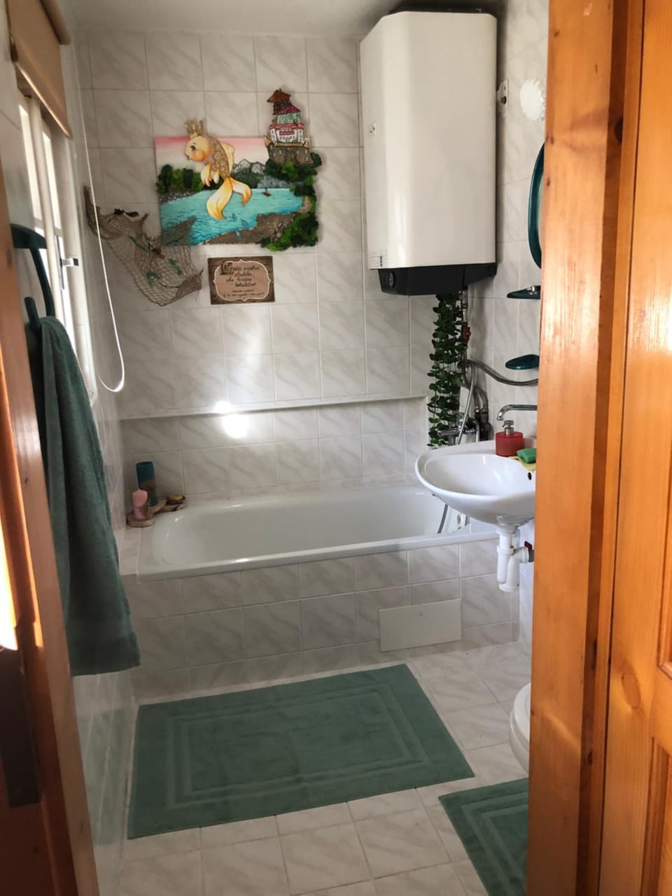 Bathroom, Bath, towels