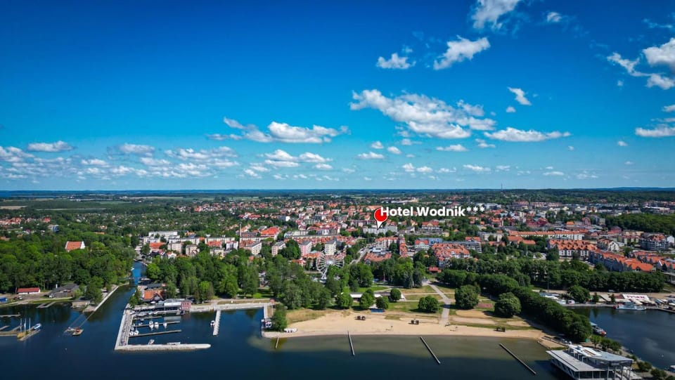 Property building, Bird's eye view, Beach