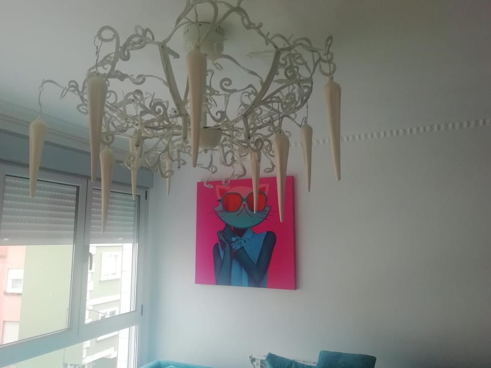 Céntrico y amplio piso con plaza parking Apartment in Cangas