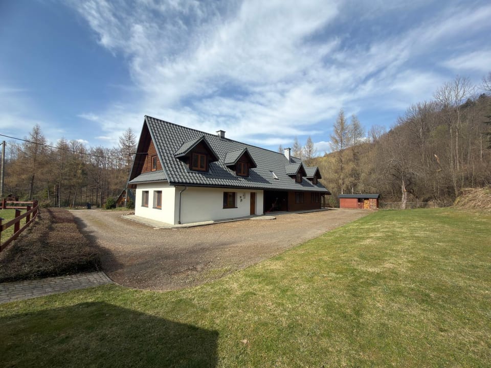 Domki "Nad Rzeką Solinką" Tomasz Pasławski House in Poland