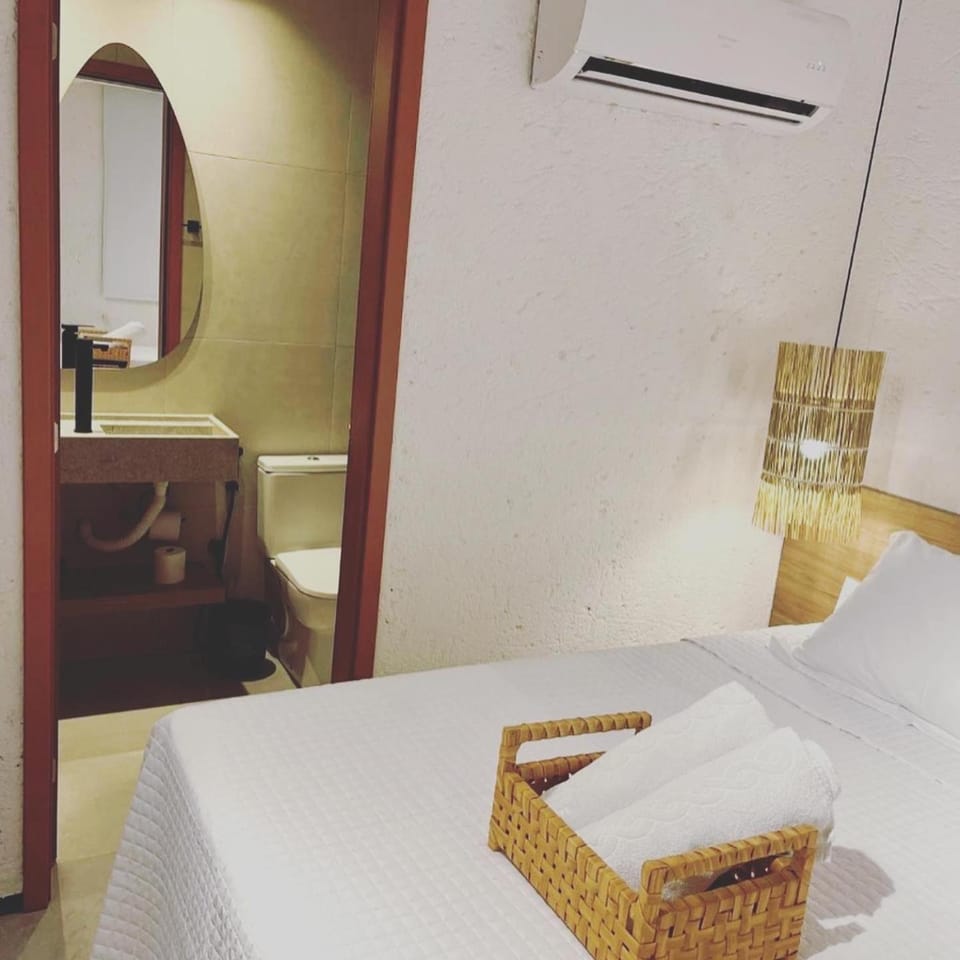 Bed, Bathroom, Photo of the whole room, Bedroom