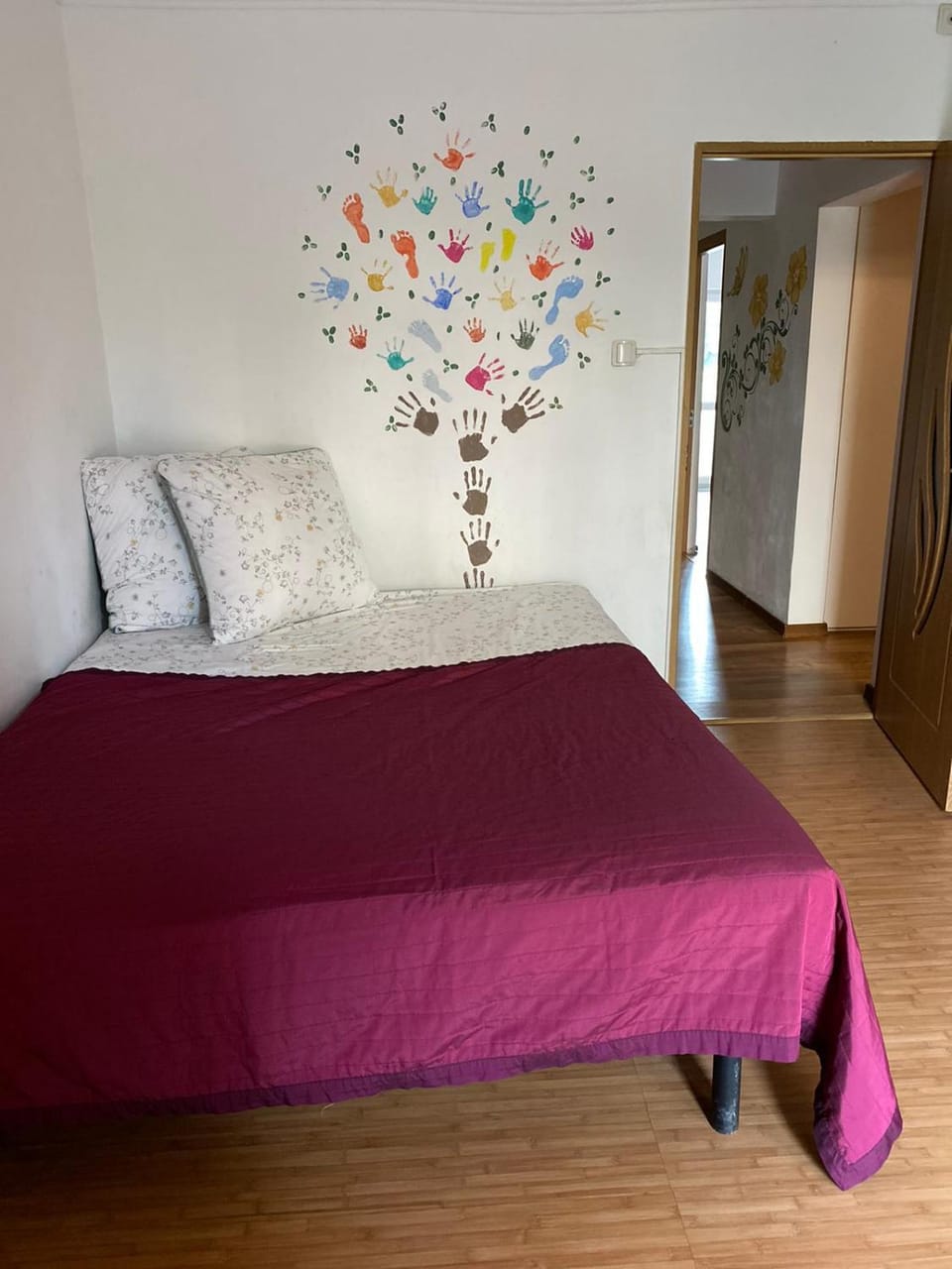 Bed, Photo of the whole room, Bedroom