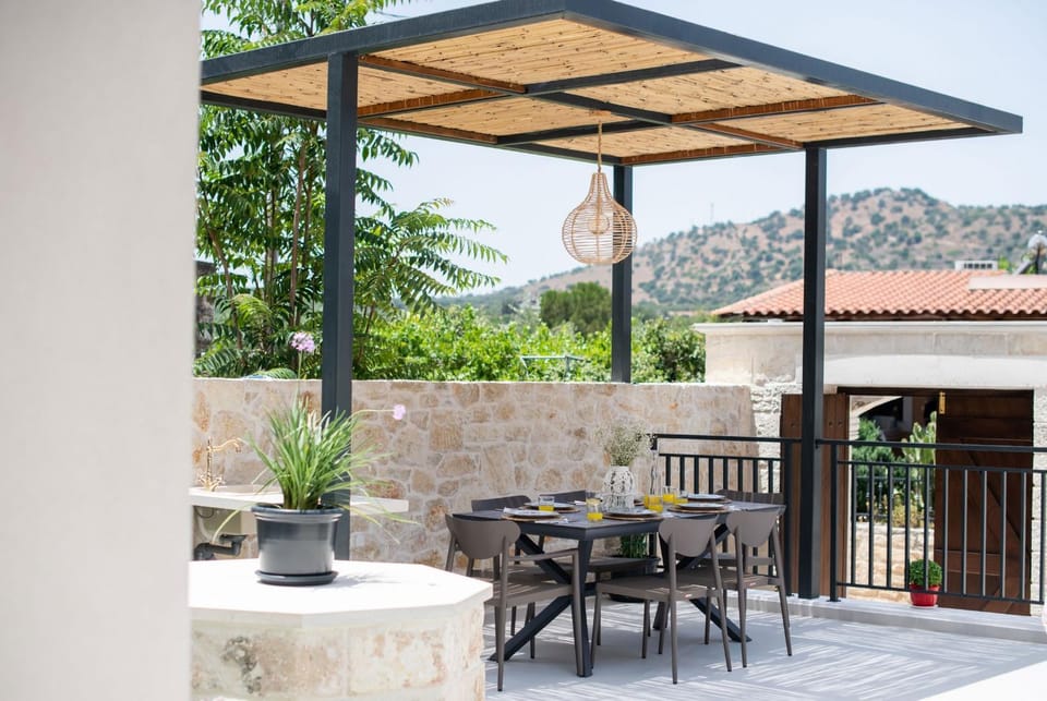 BBQ facilities, Dining area