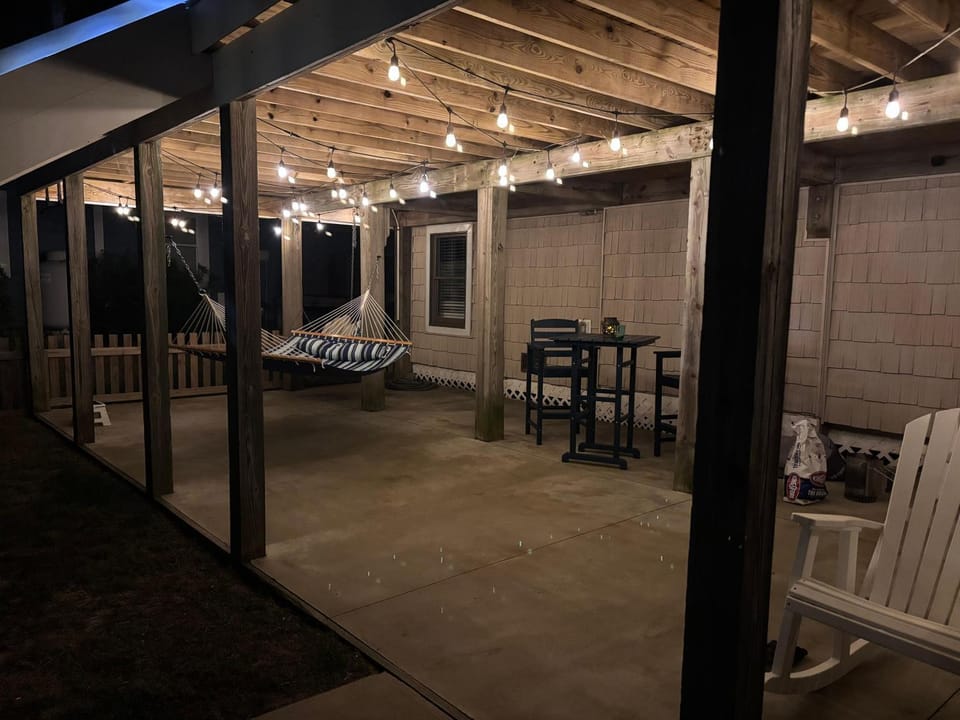 CH1605- Sound Wave House in North Carolina