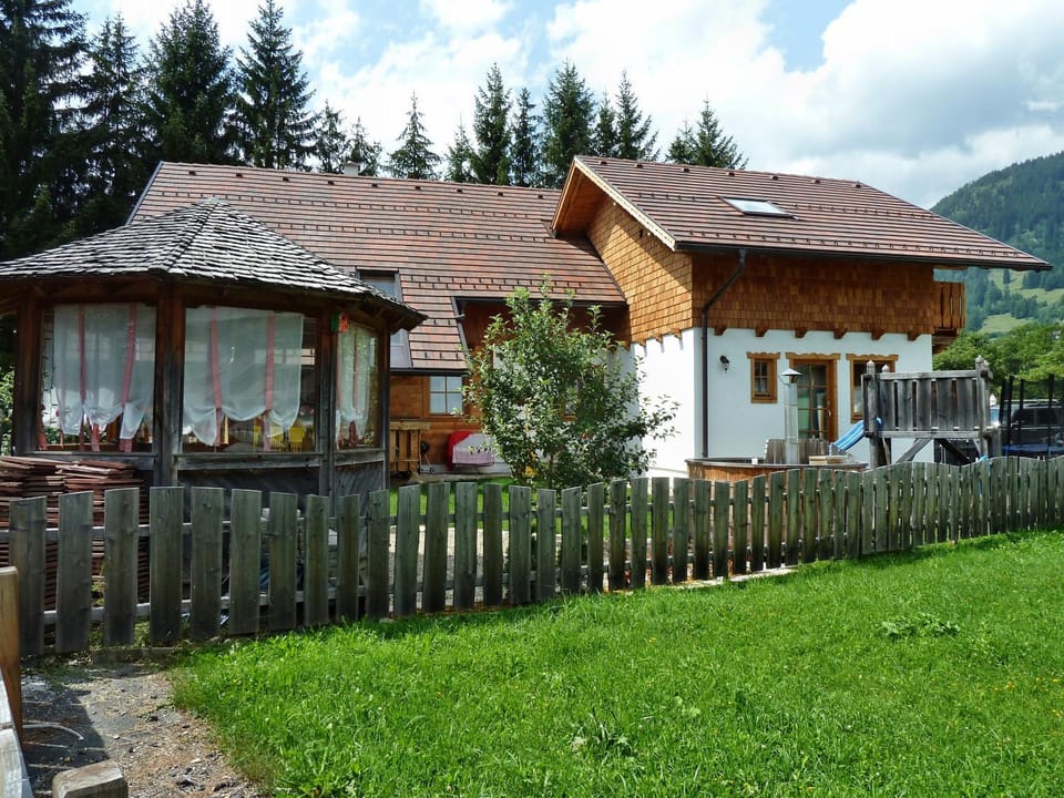 Zimmer im Lungau Apartment in Carinthia, Austria