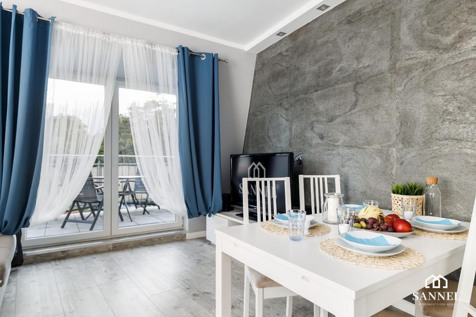 Balcony/Terrace, Balcony/Terrace, Living room, Decorative detail, Decorative detail, Dining area, On site