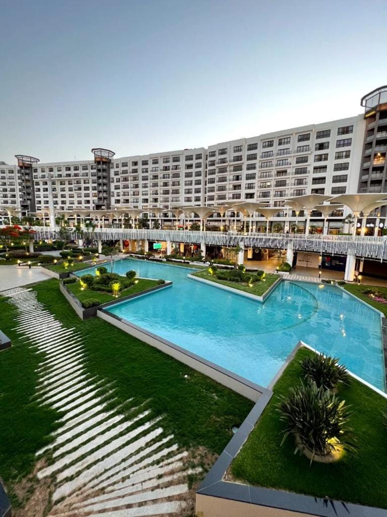 Lovely hotel apart in front Auc Apartment in New Cairo City