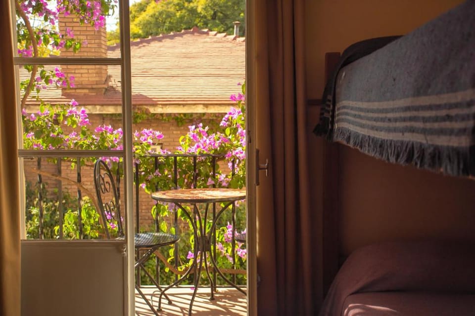 Alamo Hostel & Suites Hostel in Mendoza
