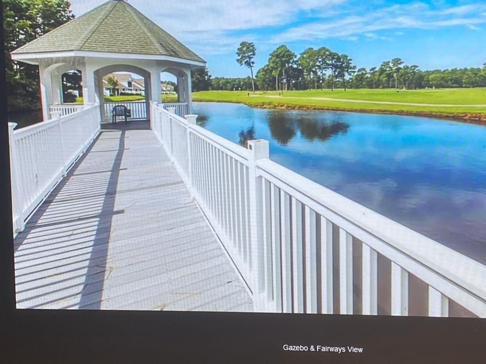 First Class Treatment Luxurious end unit Patio Pool Restaurant Bar on premises Steps away from Everything else! Spacious Condo Stocked with all You Need! Apartment hotel in Carolina Forest