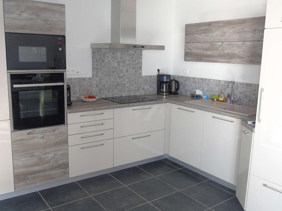 Grand T3 vue mer avec balcon et parking, accès direct plage Apartment in Berck