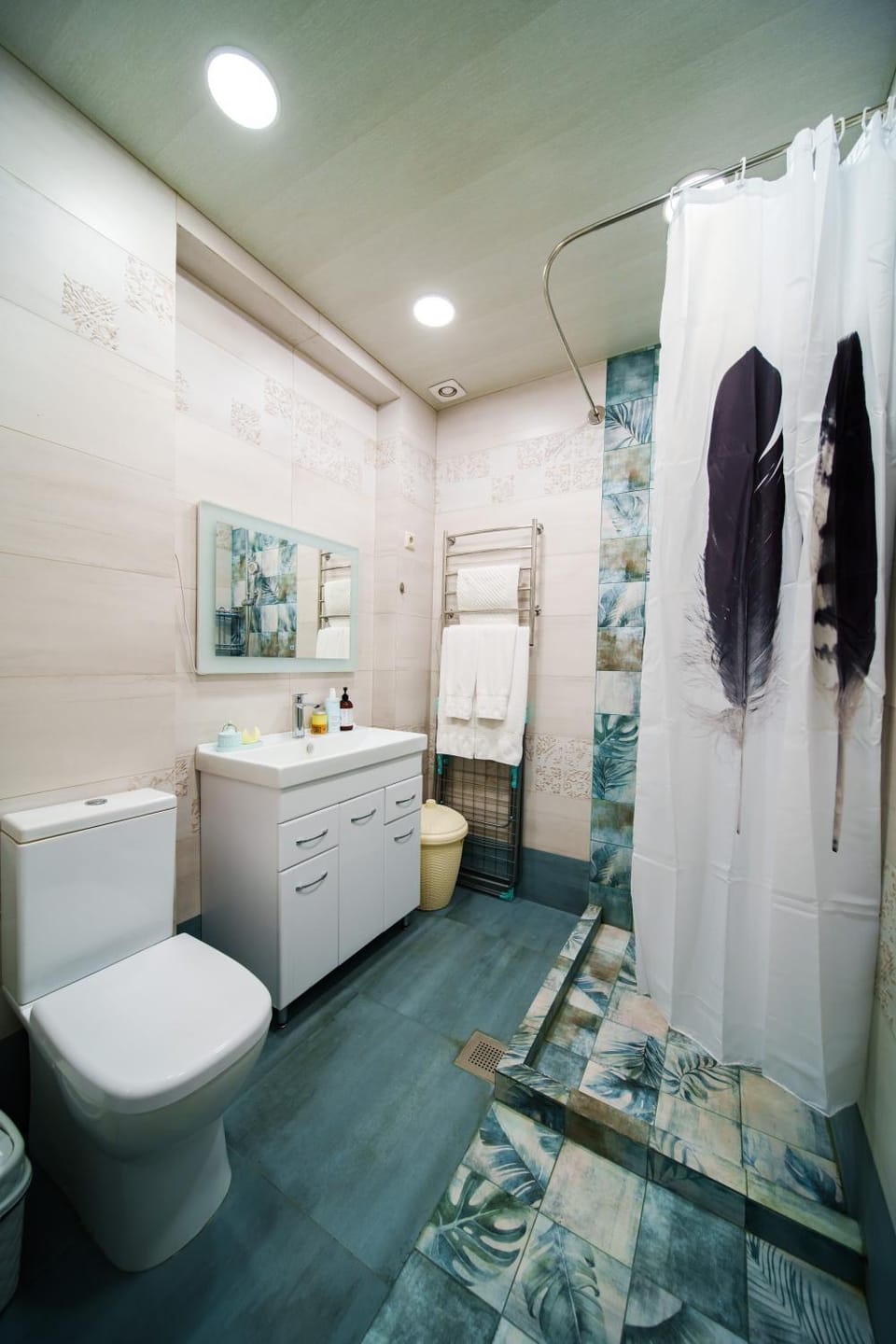 Shower, Toilet, Bathroom, towels