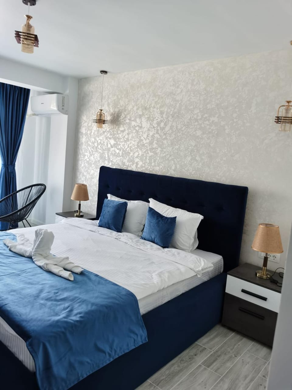 Photo of the whole room