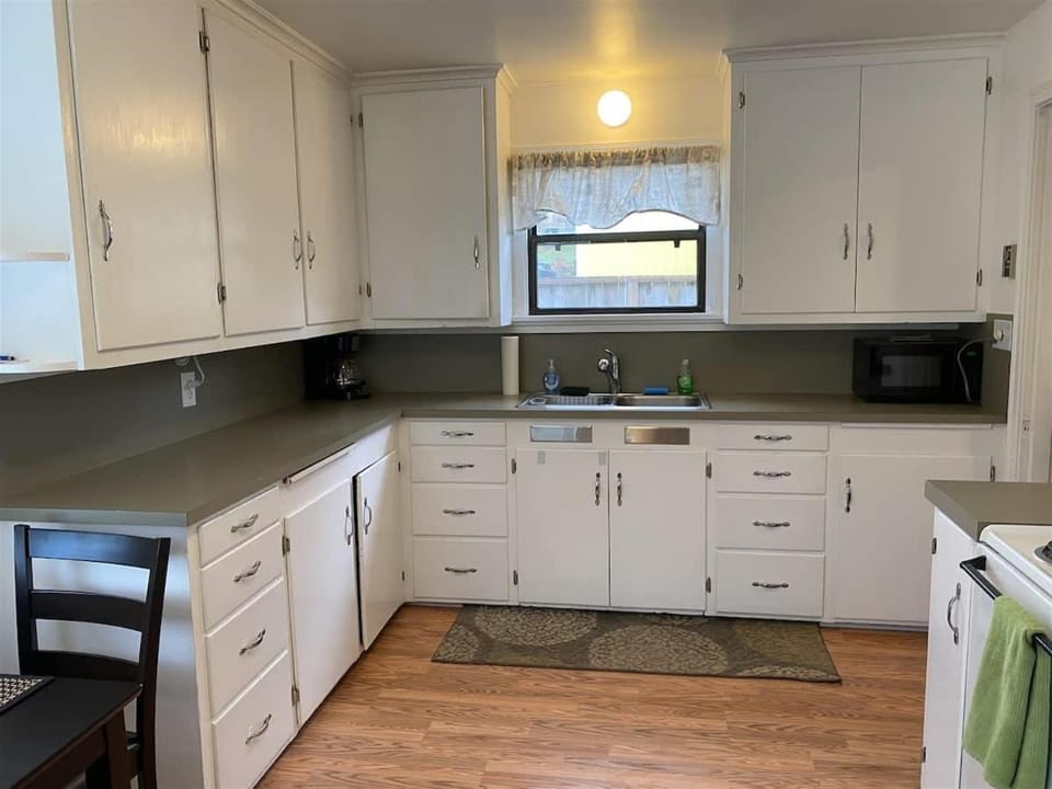 PA Sunny Hills House in Port Angeles