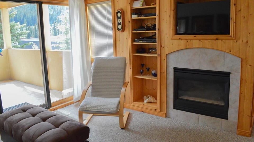 Snow Creek Village #49 Apartment in British Columbia
