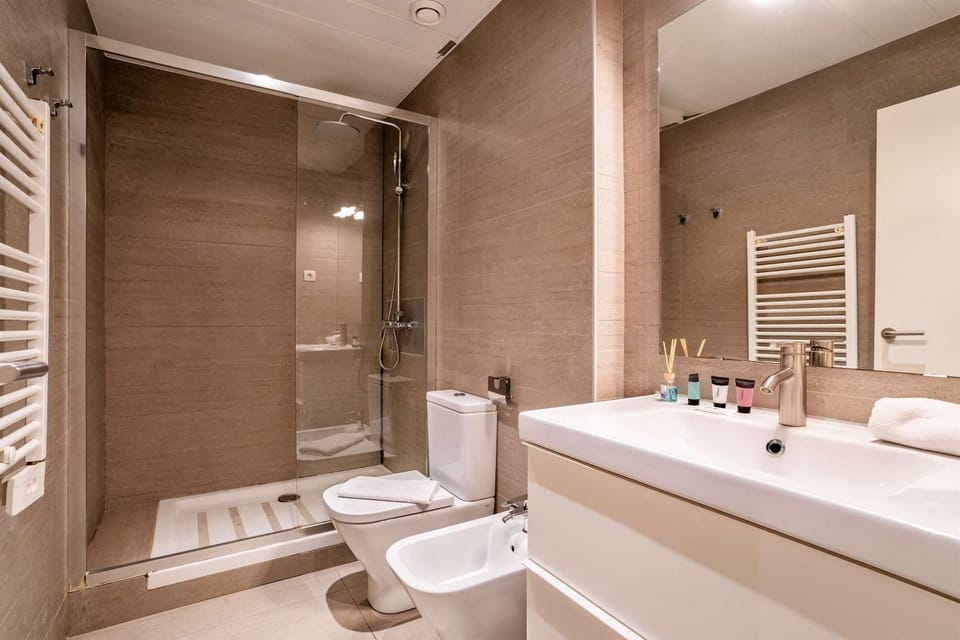 The Collection Barcelona - Very Spacious Eixample 4bd 4ba apartment Apartment in Barcelona